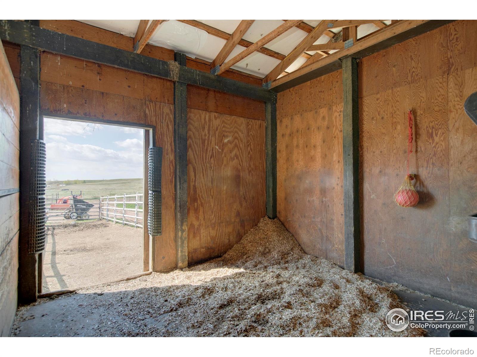 MLS Image #32 for 871 n county road 23e ,berthoud, Colorado