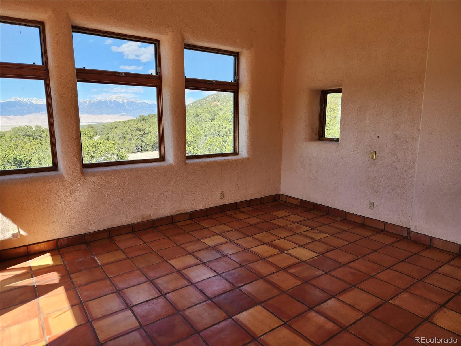 CMA Image for 129  Indian Hill Road,Mosca, Colorado