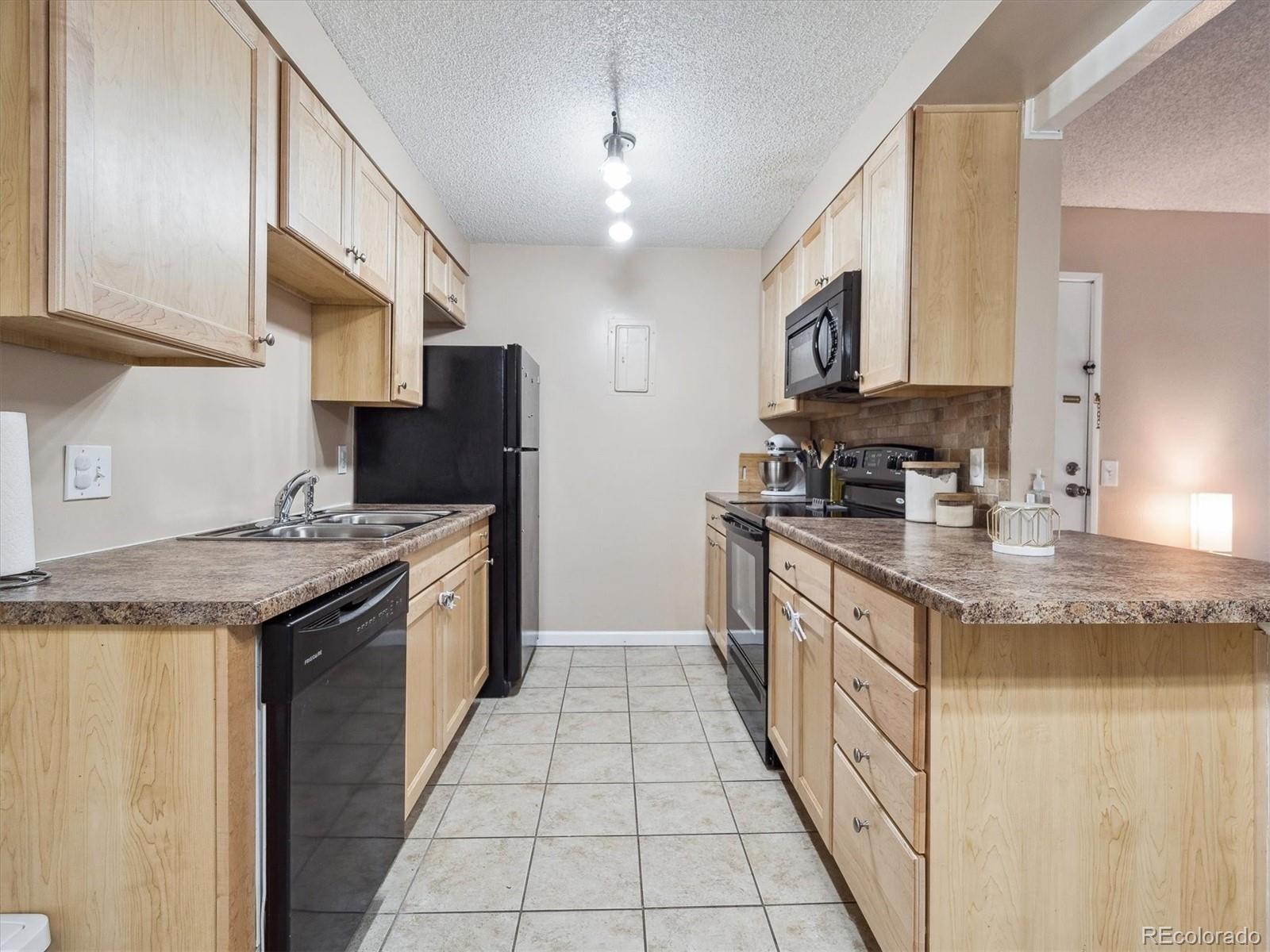 MLS Image #7 for 381 s ames street,lakewood, Colorado