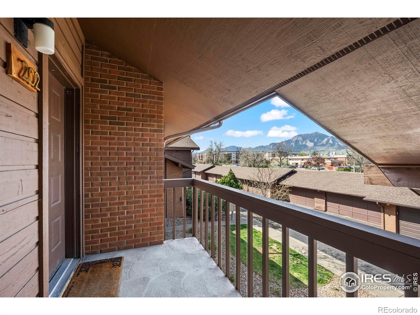 MLS Image #2 for 501  manhattan drive,boulder, Colorado