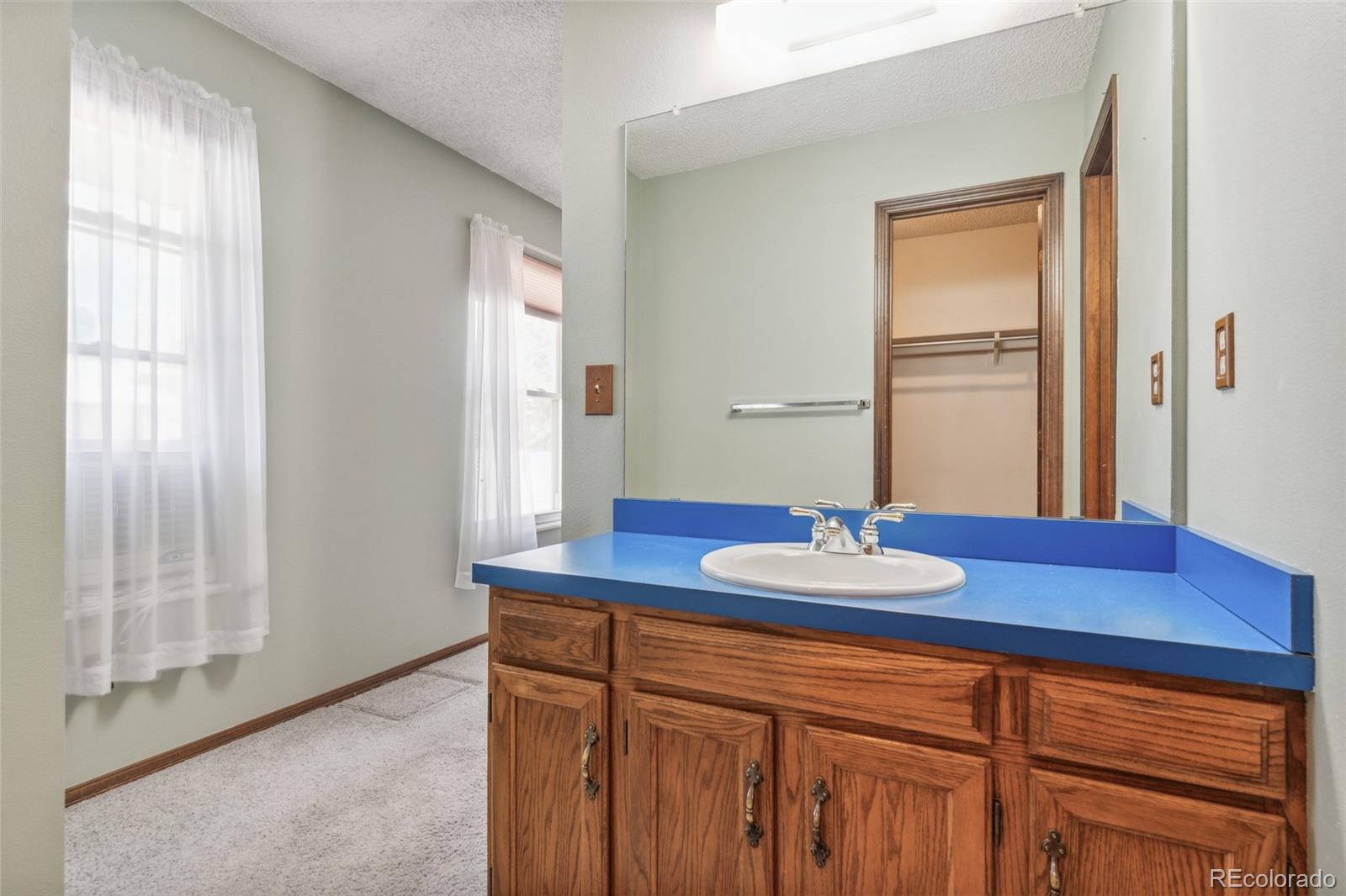 MLS Image #24 for 10208 e jewell avenue,aurora, Colorado