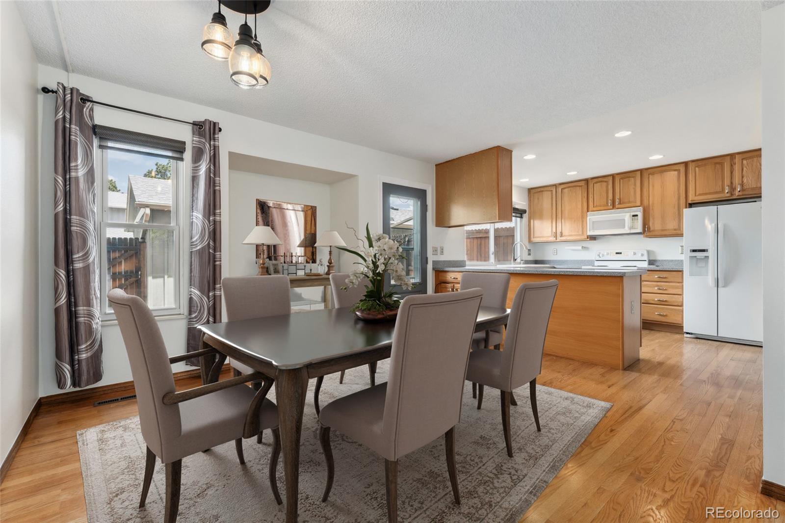 MLS Image #3 for 10208 e jewell avenue,aurora, Colorado