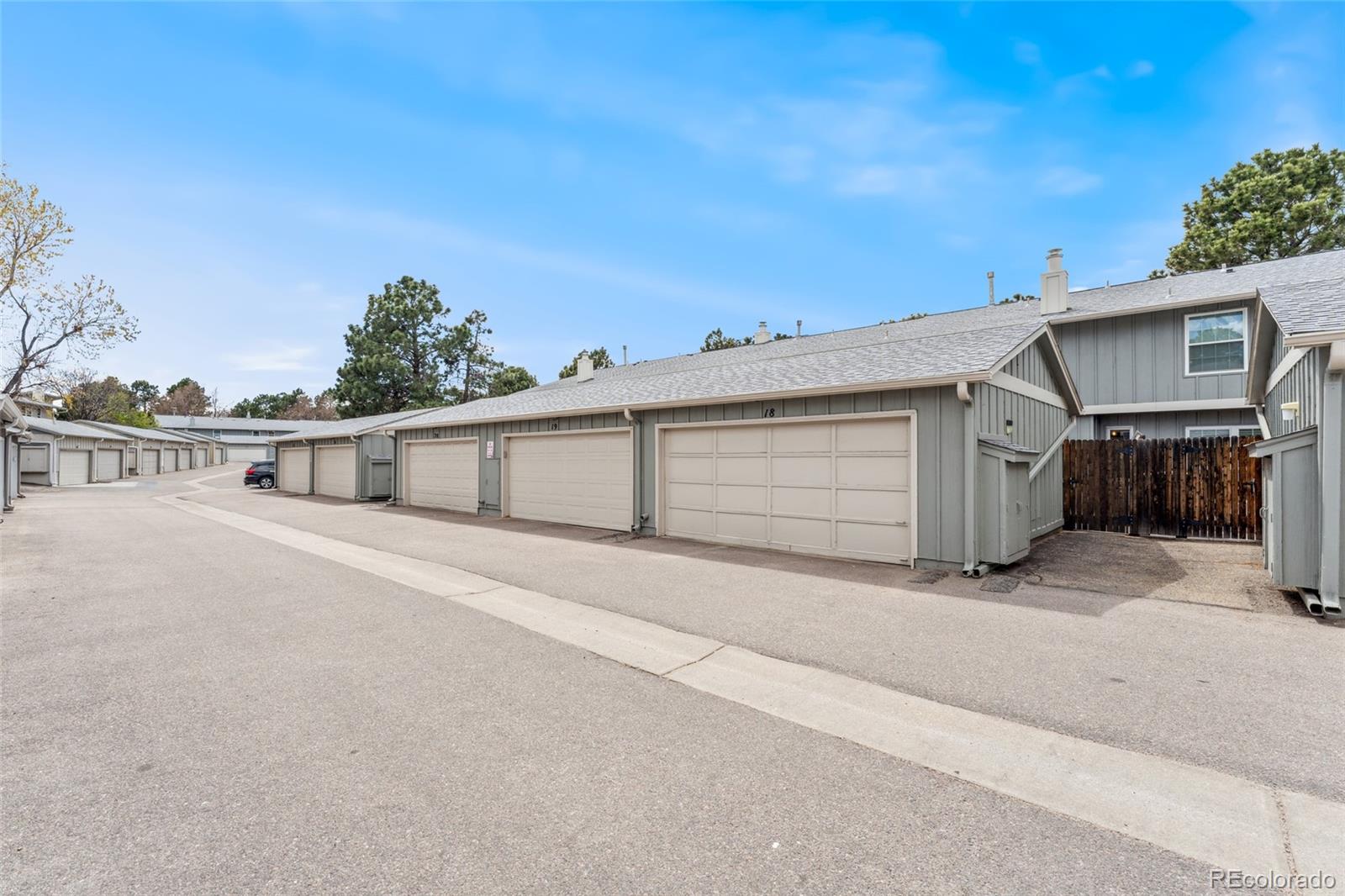 MLS Image #33 for 10208 e jewell avenue,aurora, Colorado