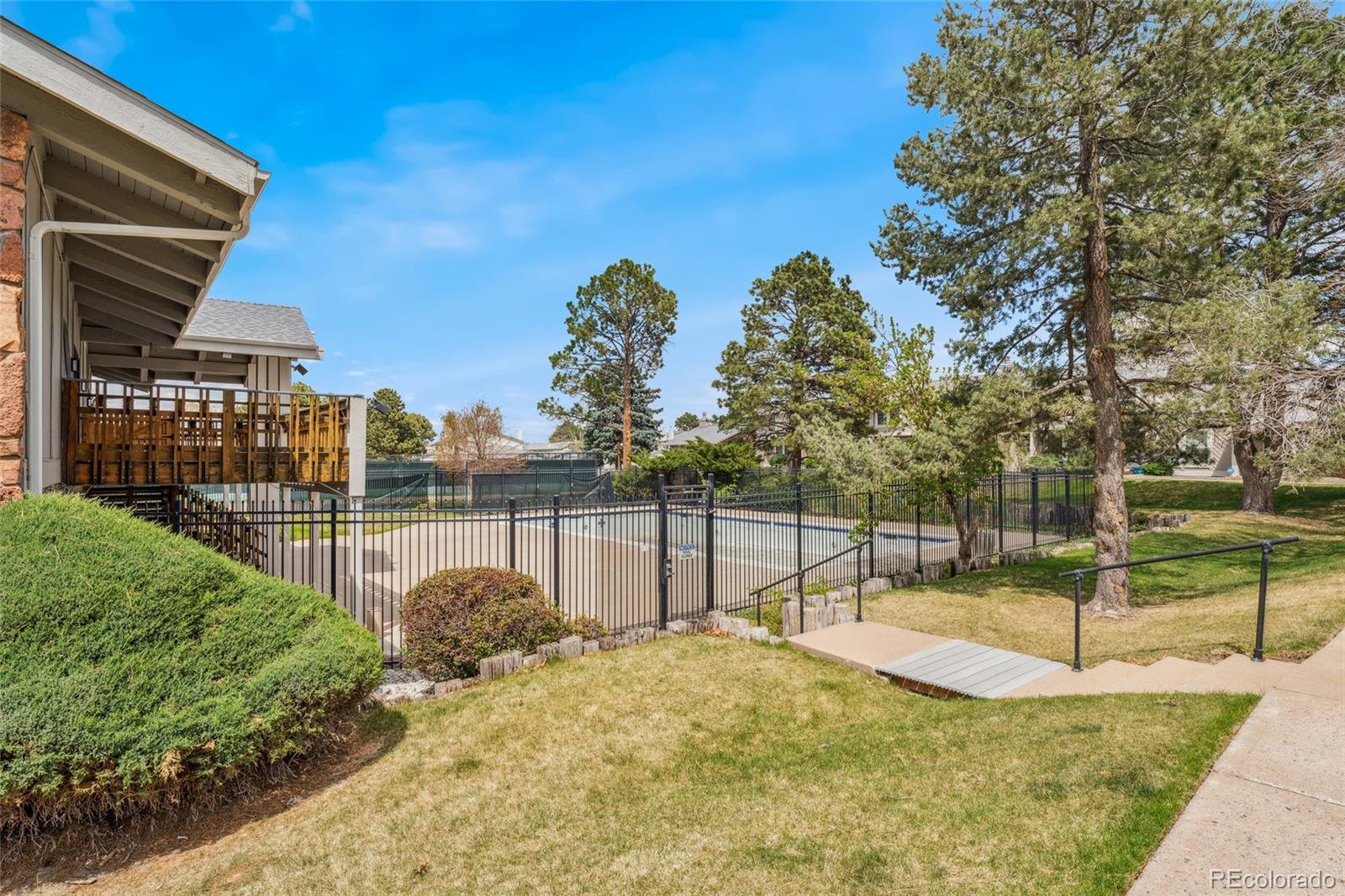 MLS Image #35 for 10208 e jewell avenue,aurora, Colorado