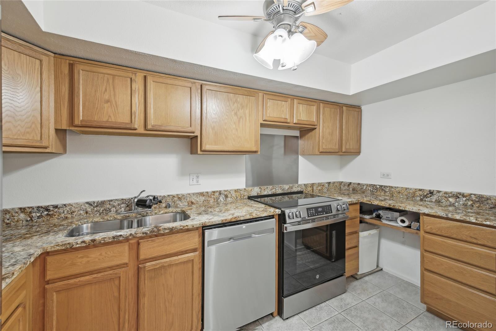 MLS Image #5 for 1029 e 8th avenue,denver, Colorado