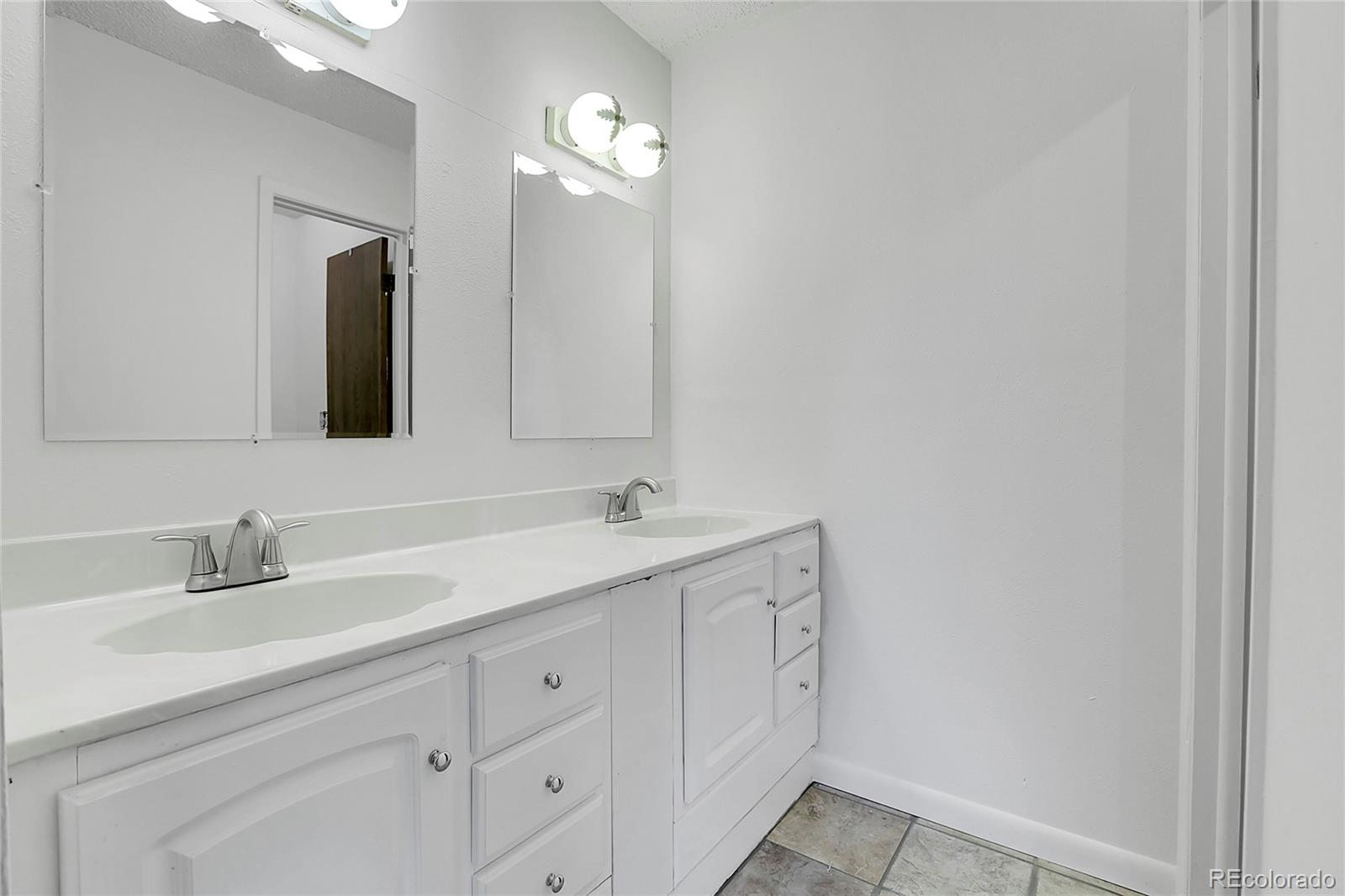 MLS Image #18 for 12341 e cedar circle,aurora, Colorado