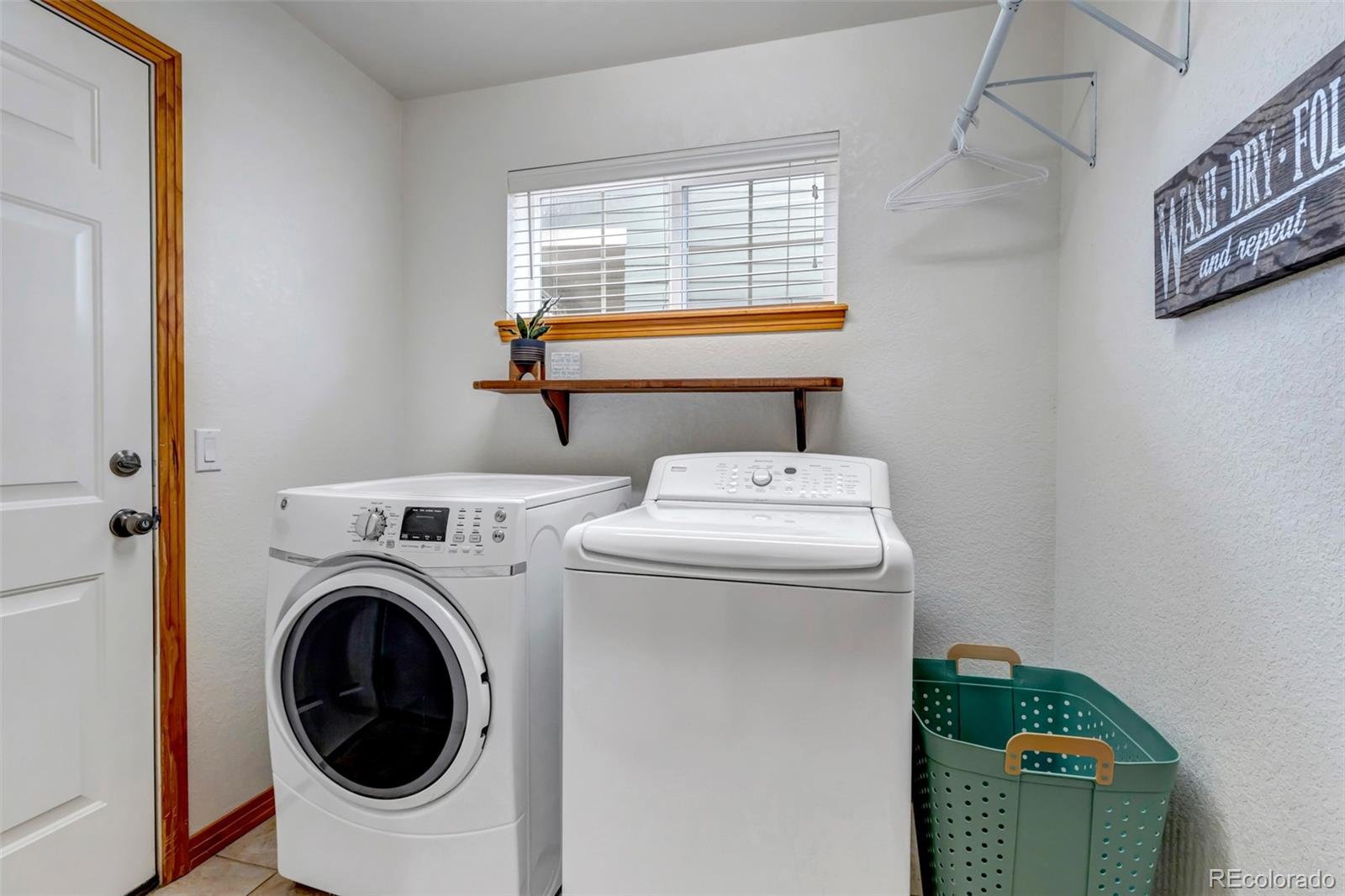 MLS Image #17 for 25245 e park crescent drive,aurora, Colorado