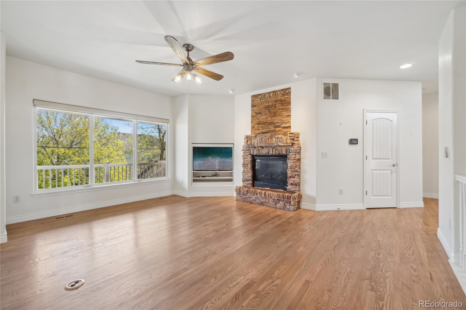 MLS Image #5 for 114  57th avenue,greeley, Colorado