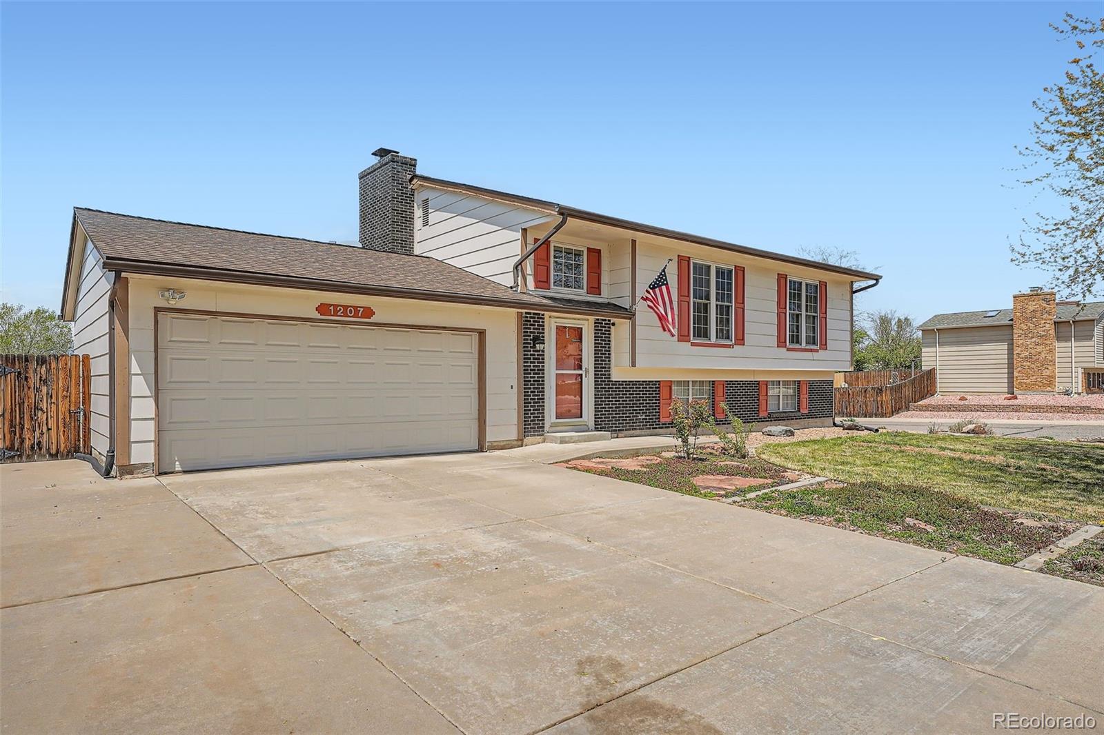 MLS Image #2 for 1207 s memphis street,aurora, Colorado
