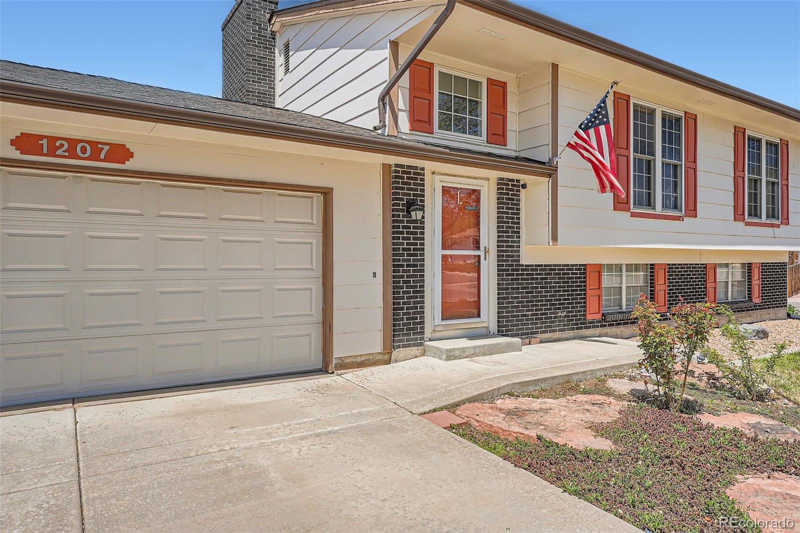 MLS Image #3 for 1207 s memphis street,aurora, Colorado