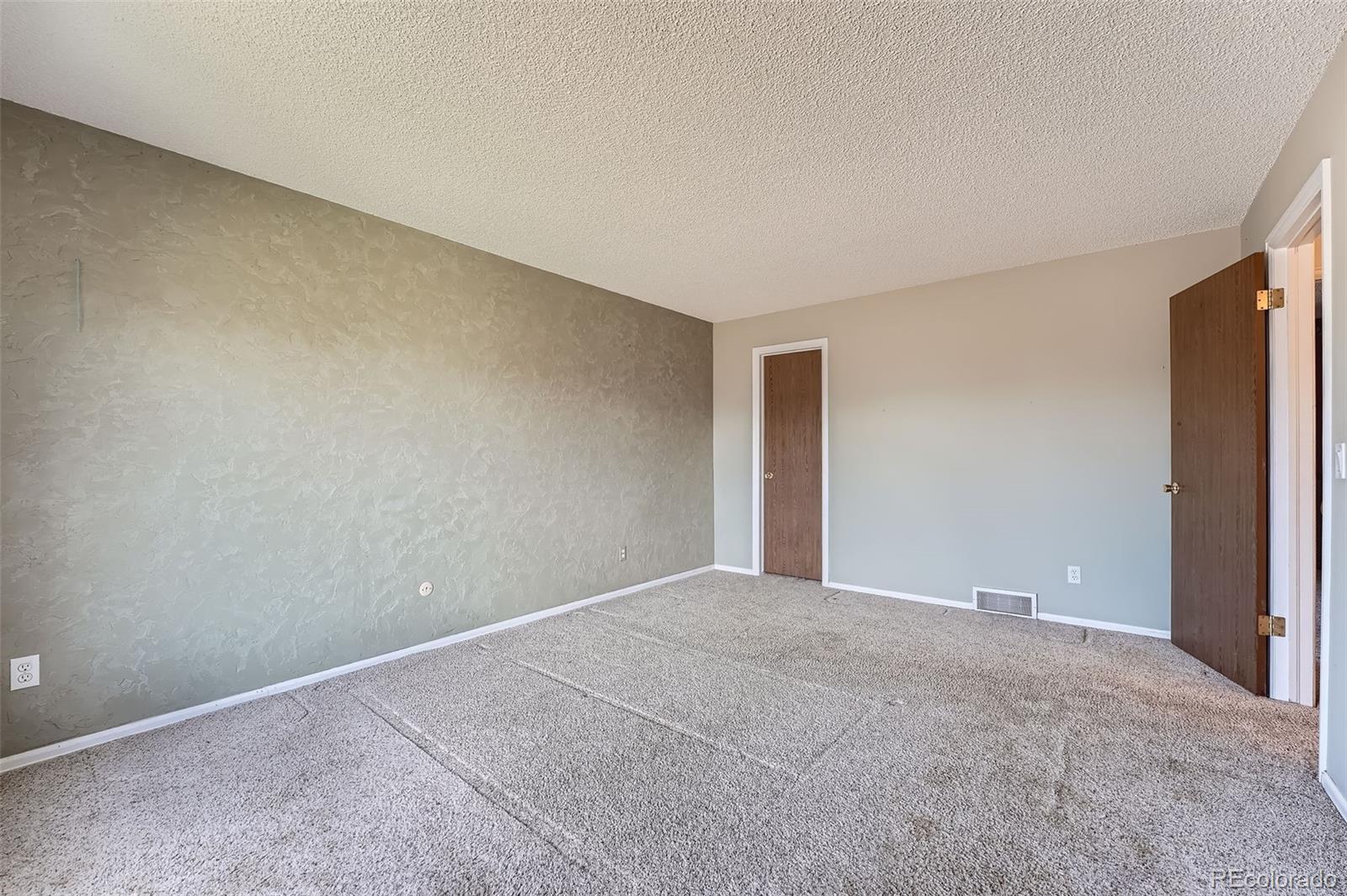MLS Image #5 for 1207 s memphis street,aurora, Colorado
