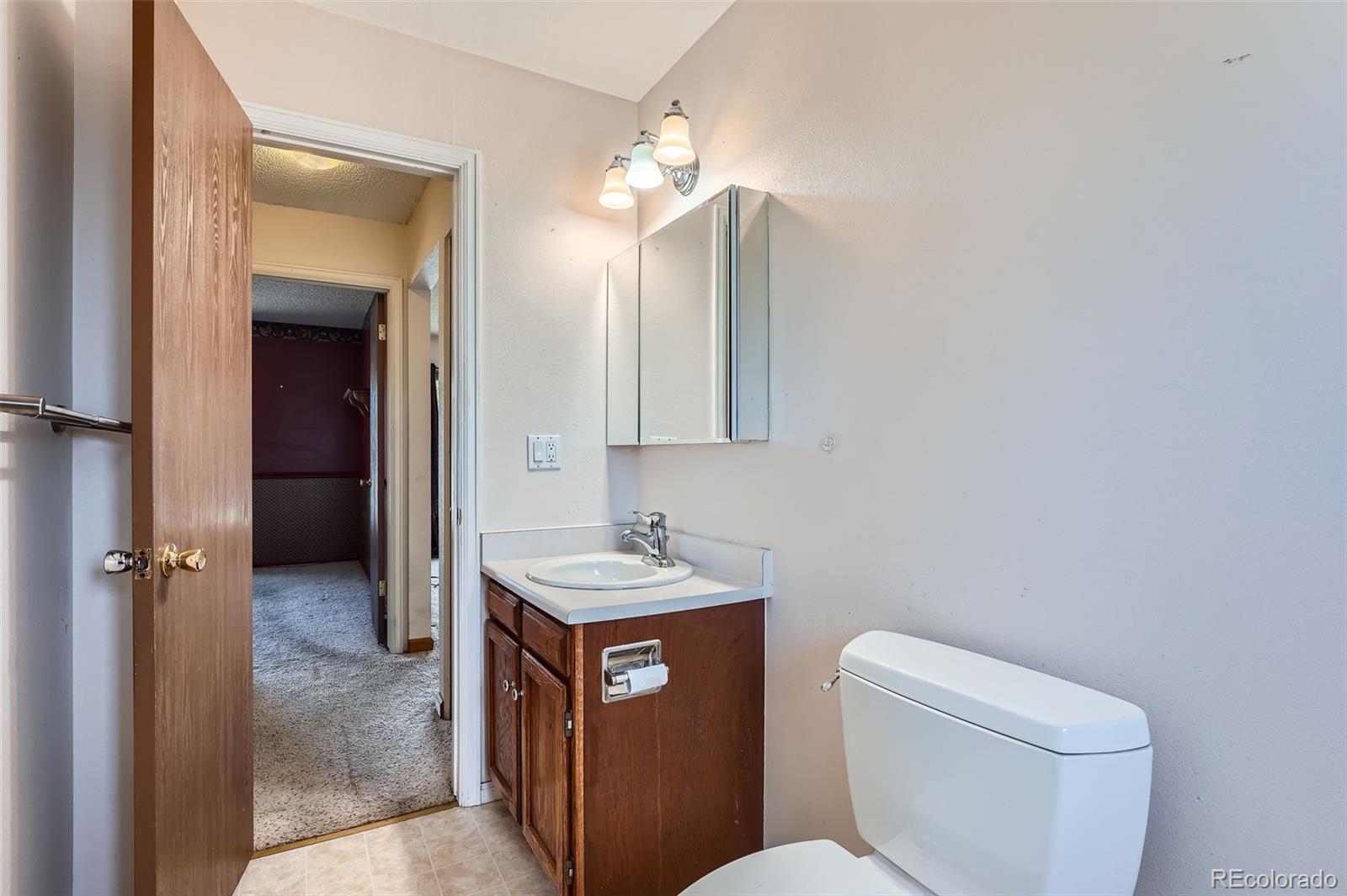 MLS Image #6 for 1207 s memphis street,aurora, Colorado