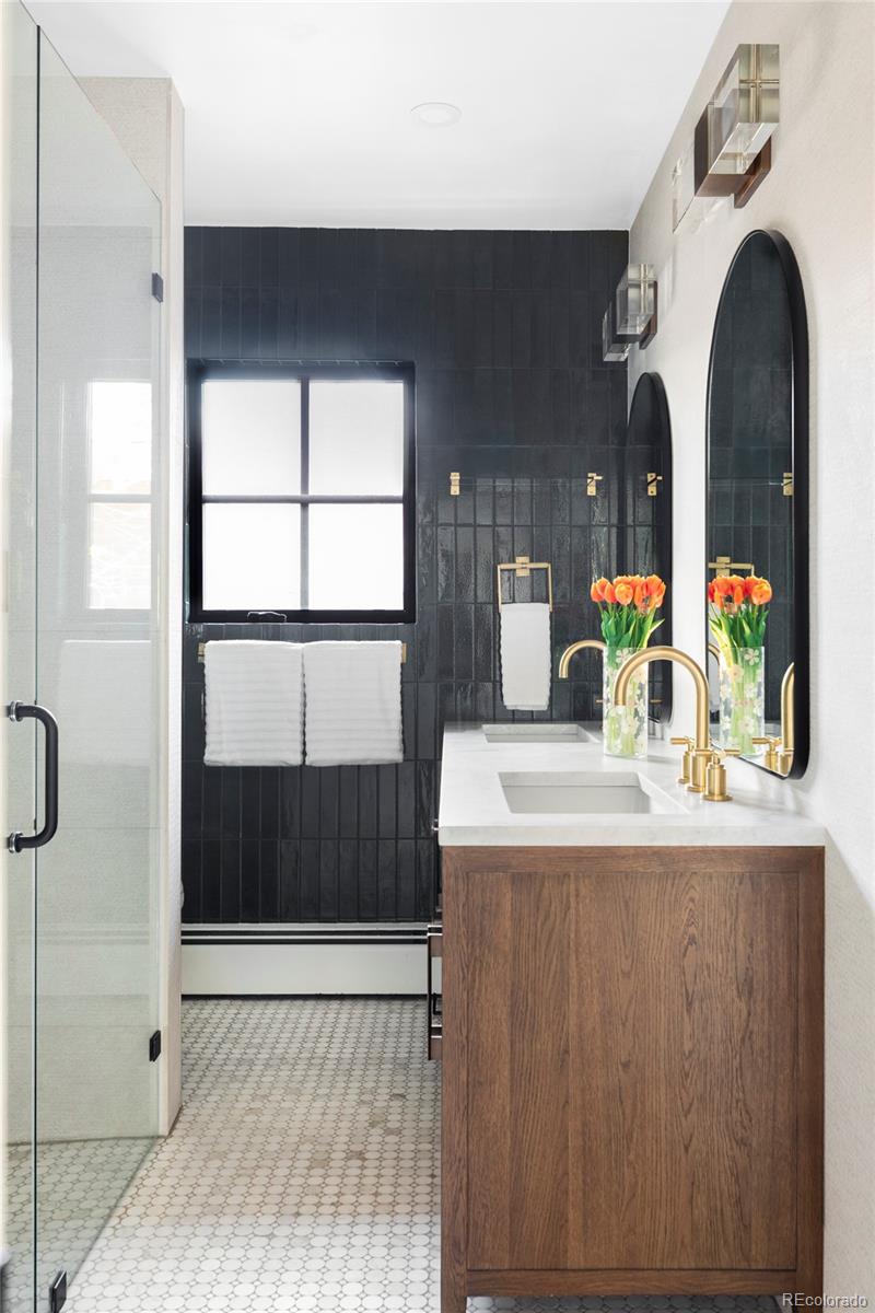 MLS Image #19 for 121 s ivy street,denver, Colorado