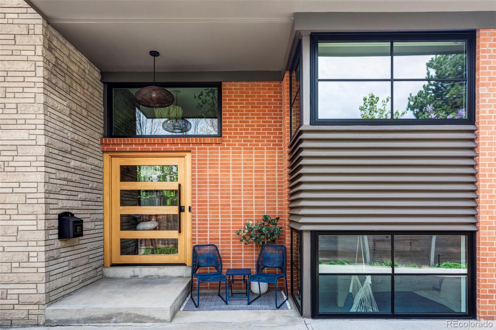 MLS Image #3 for 121 s ivy street,denver, Colorado