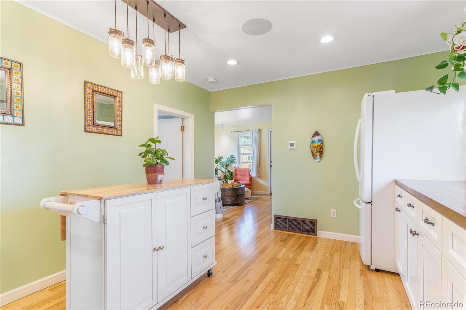 MLS Image #6 for 4476 s lincoln street,englewood, Colorado