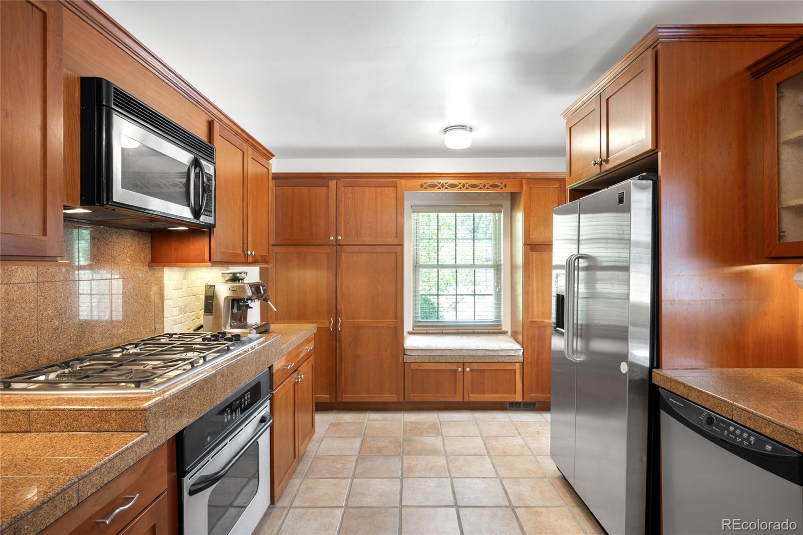MLS Image #9 for 628  cherry street,denver, Colorado