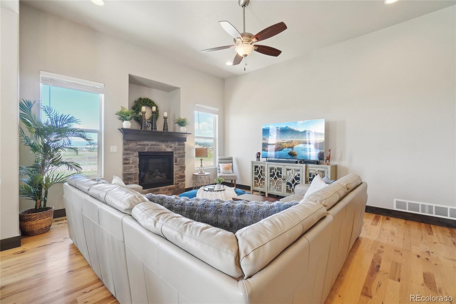 MLS Image #6 for 1893  holloway drive,windsor, Colorado