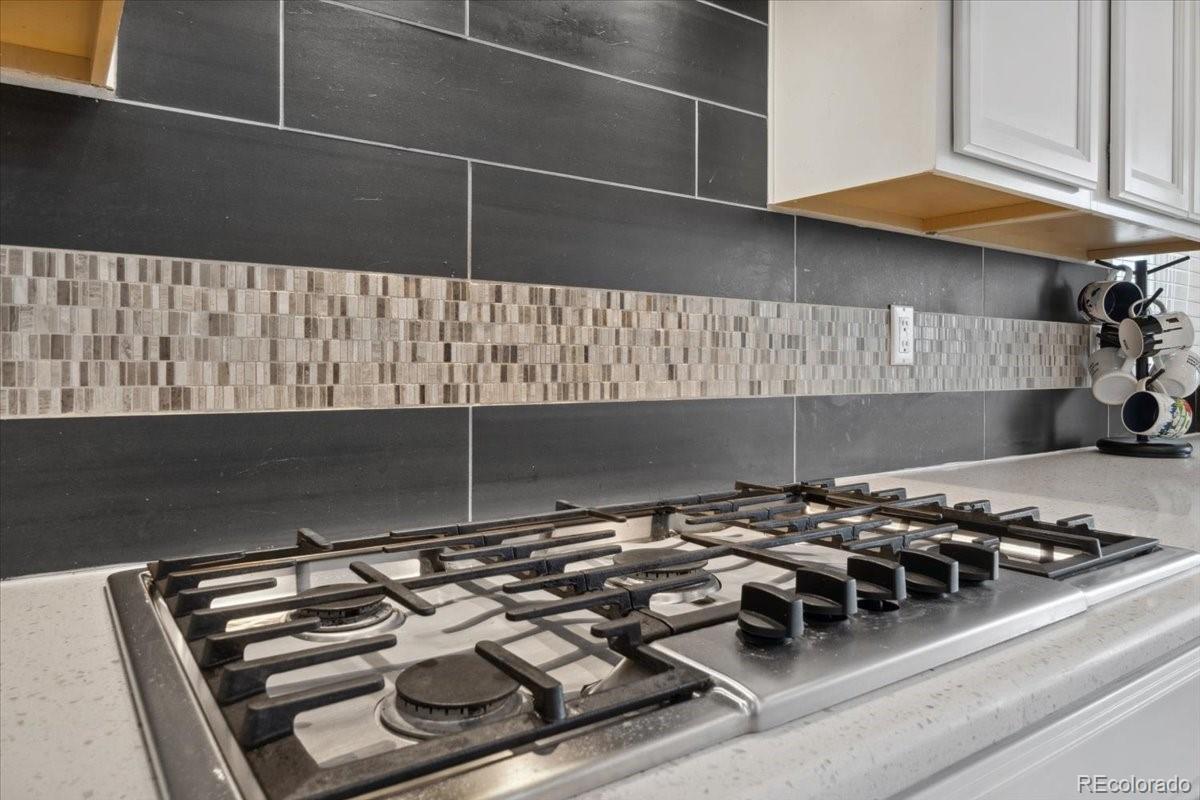 MLS Image #12 for 19409 w 88th drive,arvada, Colorado