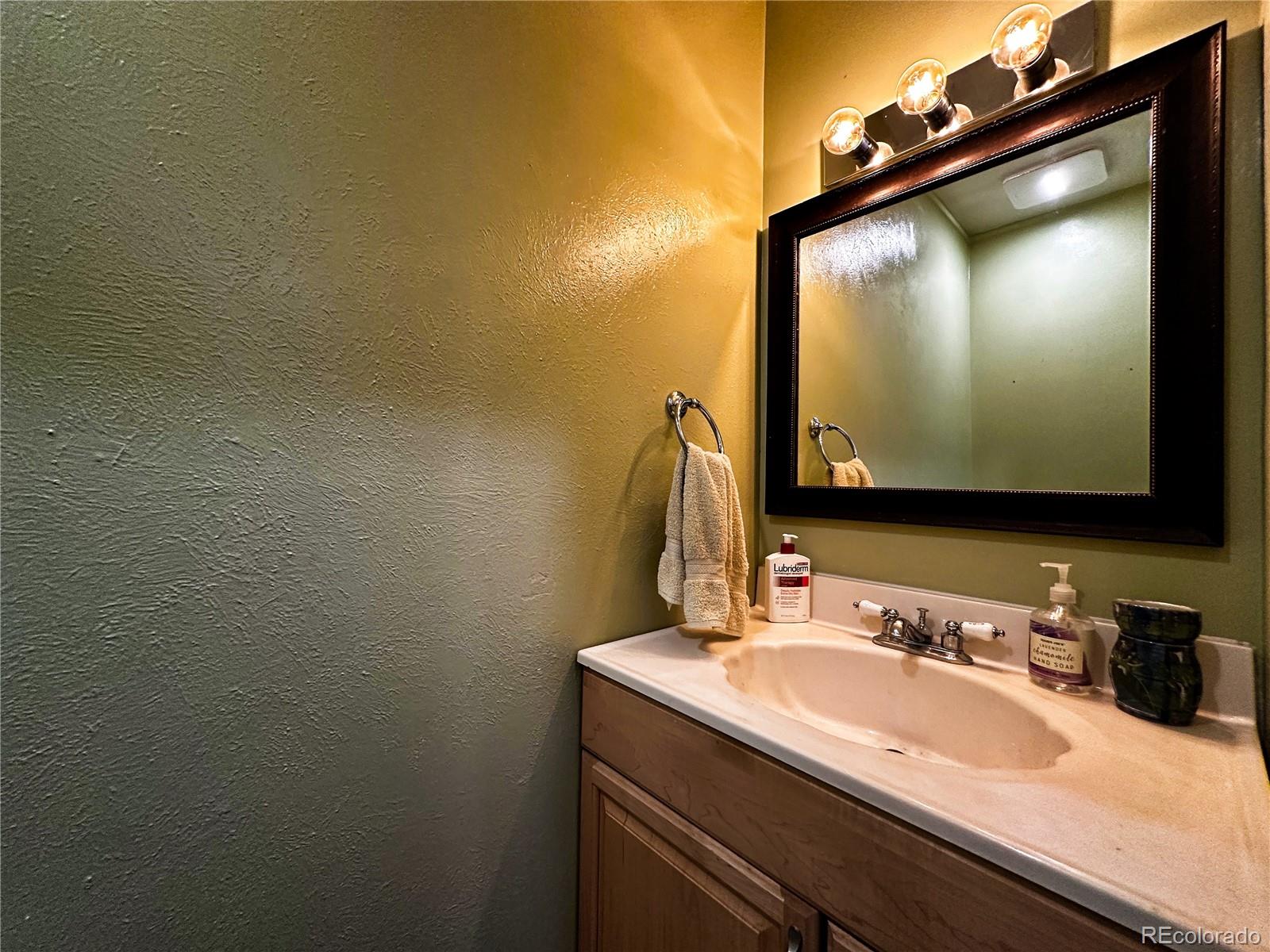 MLS Image #7 for 10753  routt court,broomfield, Colorado