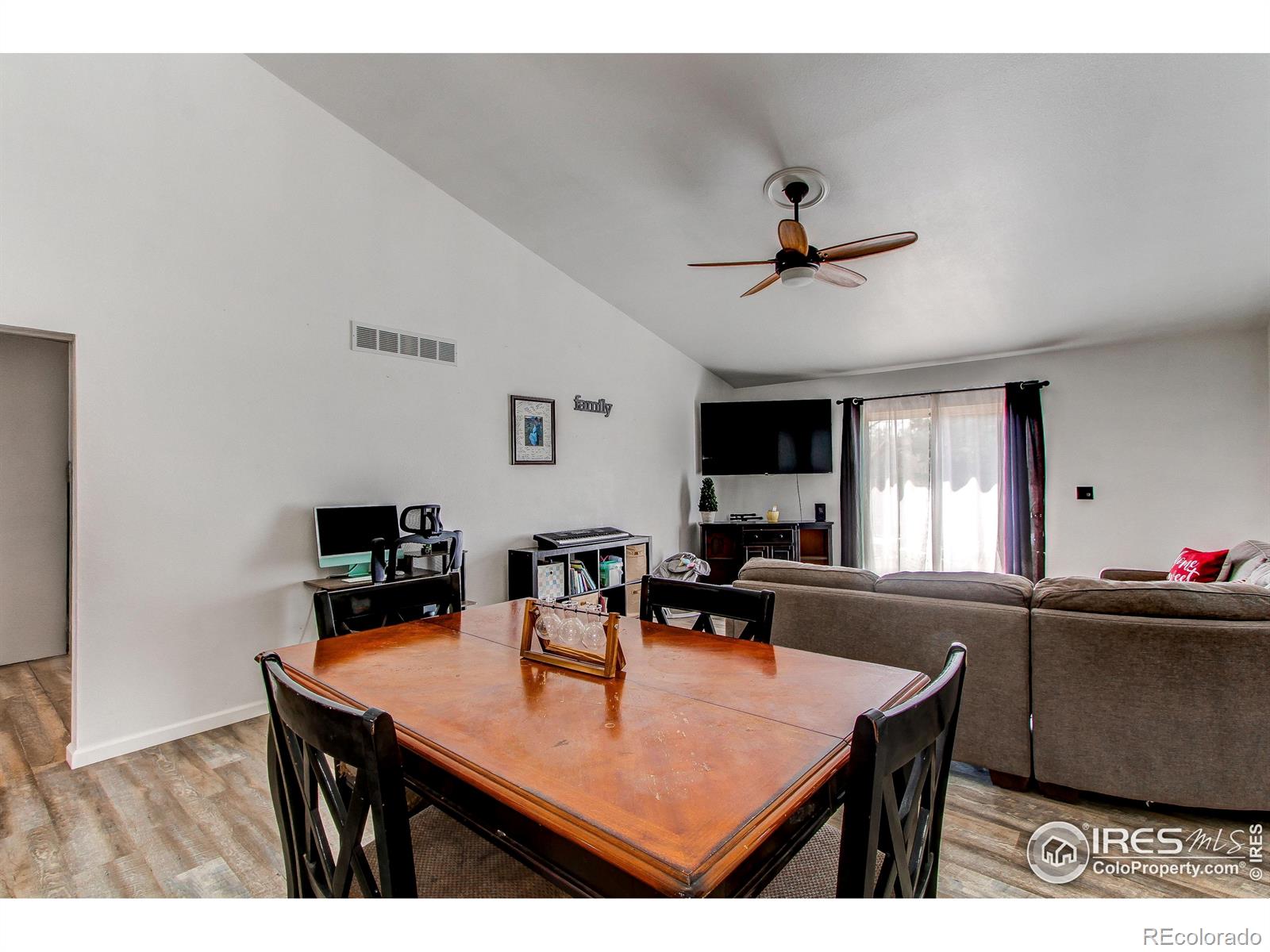 MLS Image #11 for 3336  mammoth circle,wellington, Colorado