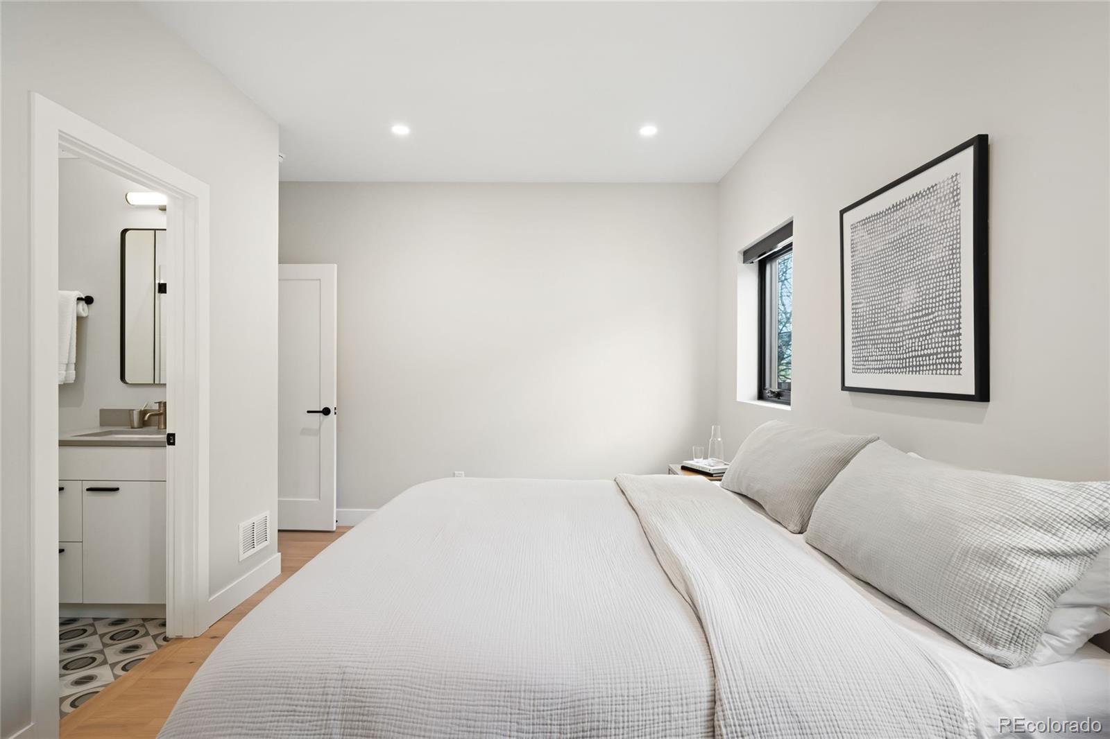MLS Image #37 for 1462 s vine street,denver, Colorado