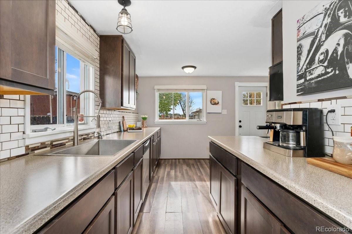 MLS Image #7 for 701  emporia street,aurora, Colorado