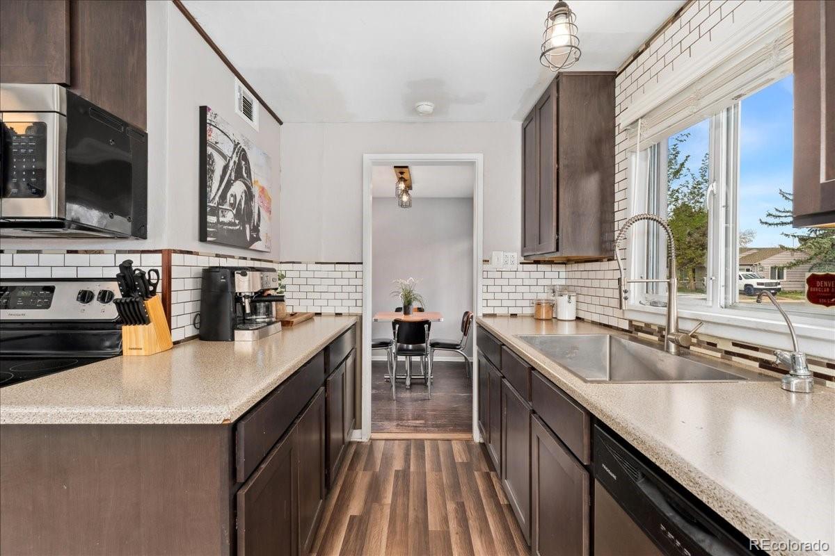 MLS Image #8 for 701  emporia street,aurora, Colorado