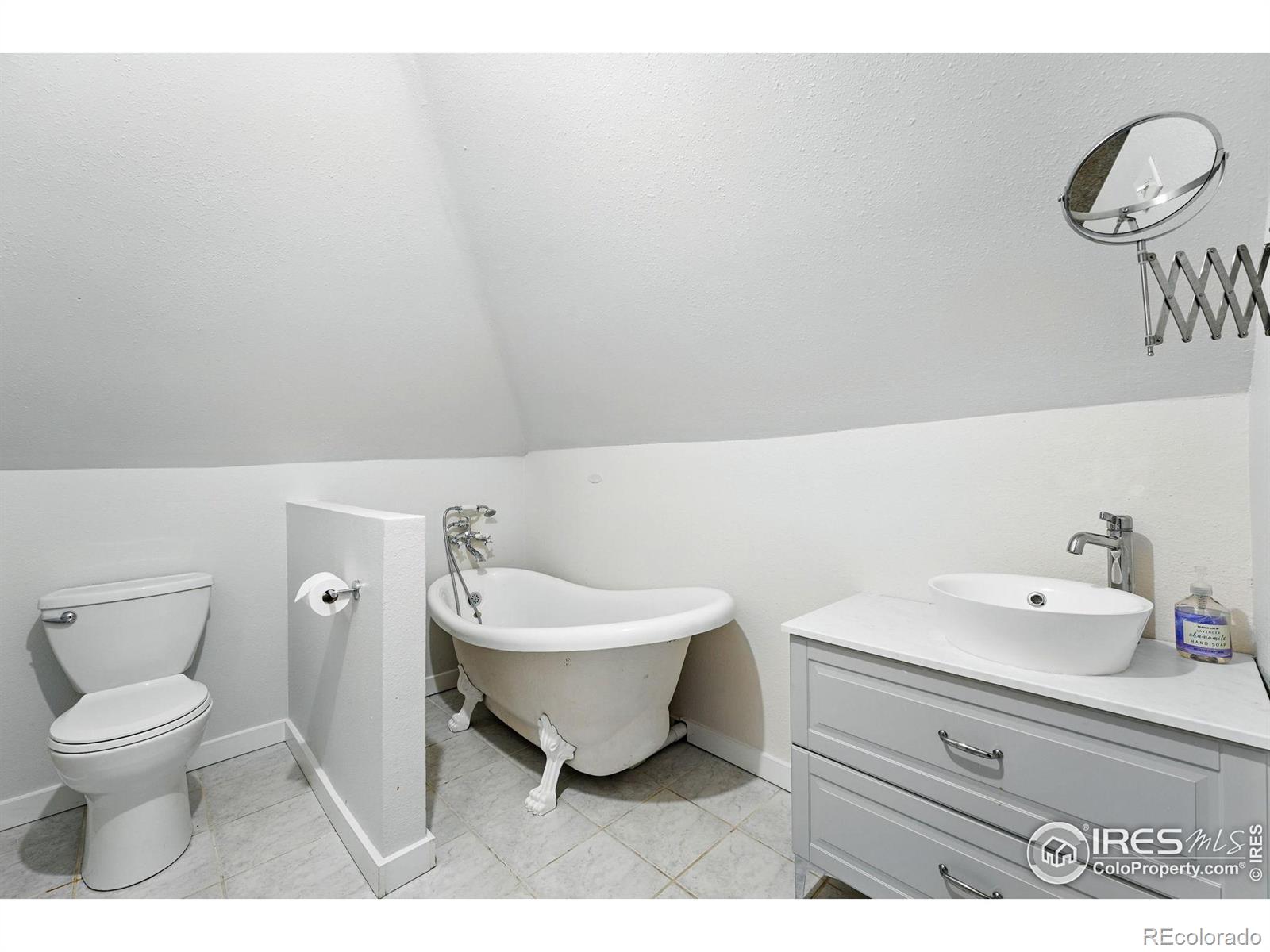 MLS Image #31 for 3059 n york street,denver, Colorado