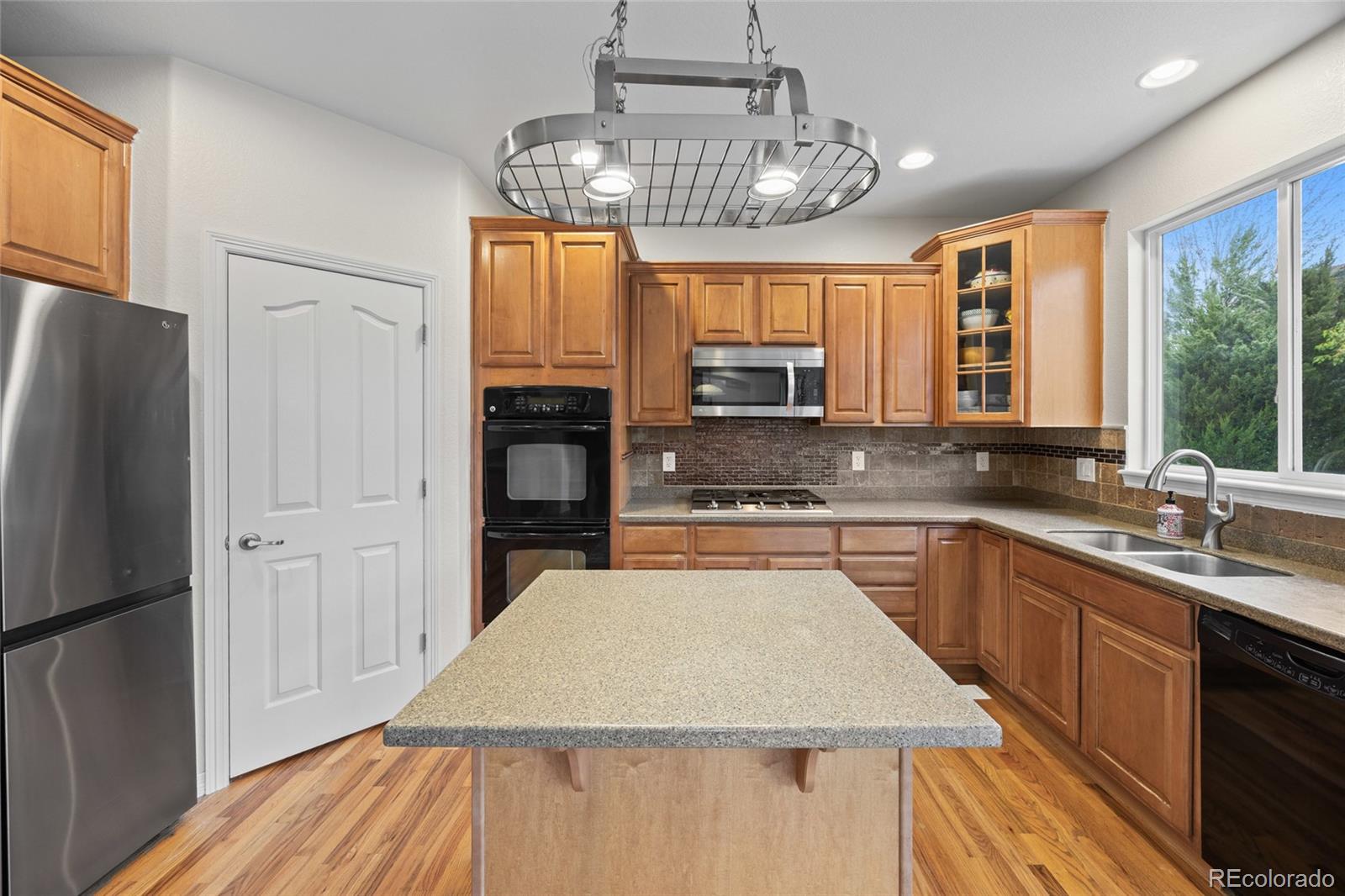 MLS Image #10 for 13250  wild basin way,broomfield, Colorado