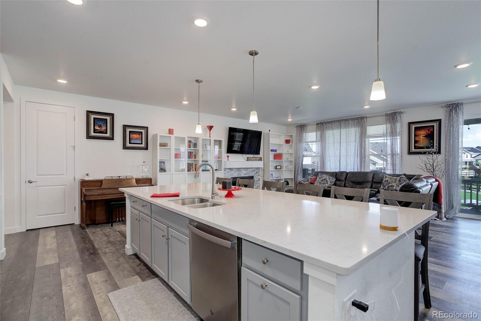 MLS Image #11 for 22593 e piccolo way,aurora, Colorado