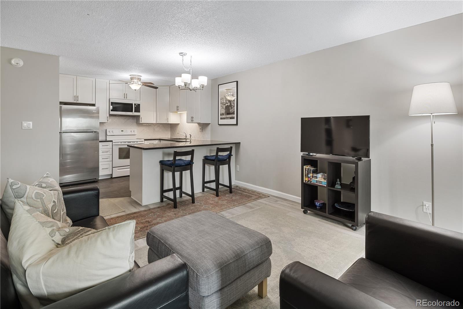MLS Image #6 for 7040 e girard avenue,denver, Colorado