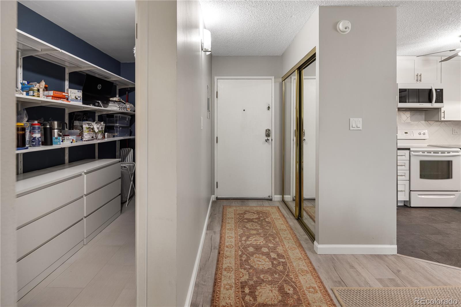 MLS Image #7 for 7040 e girard avenue,denver, Colorado