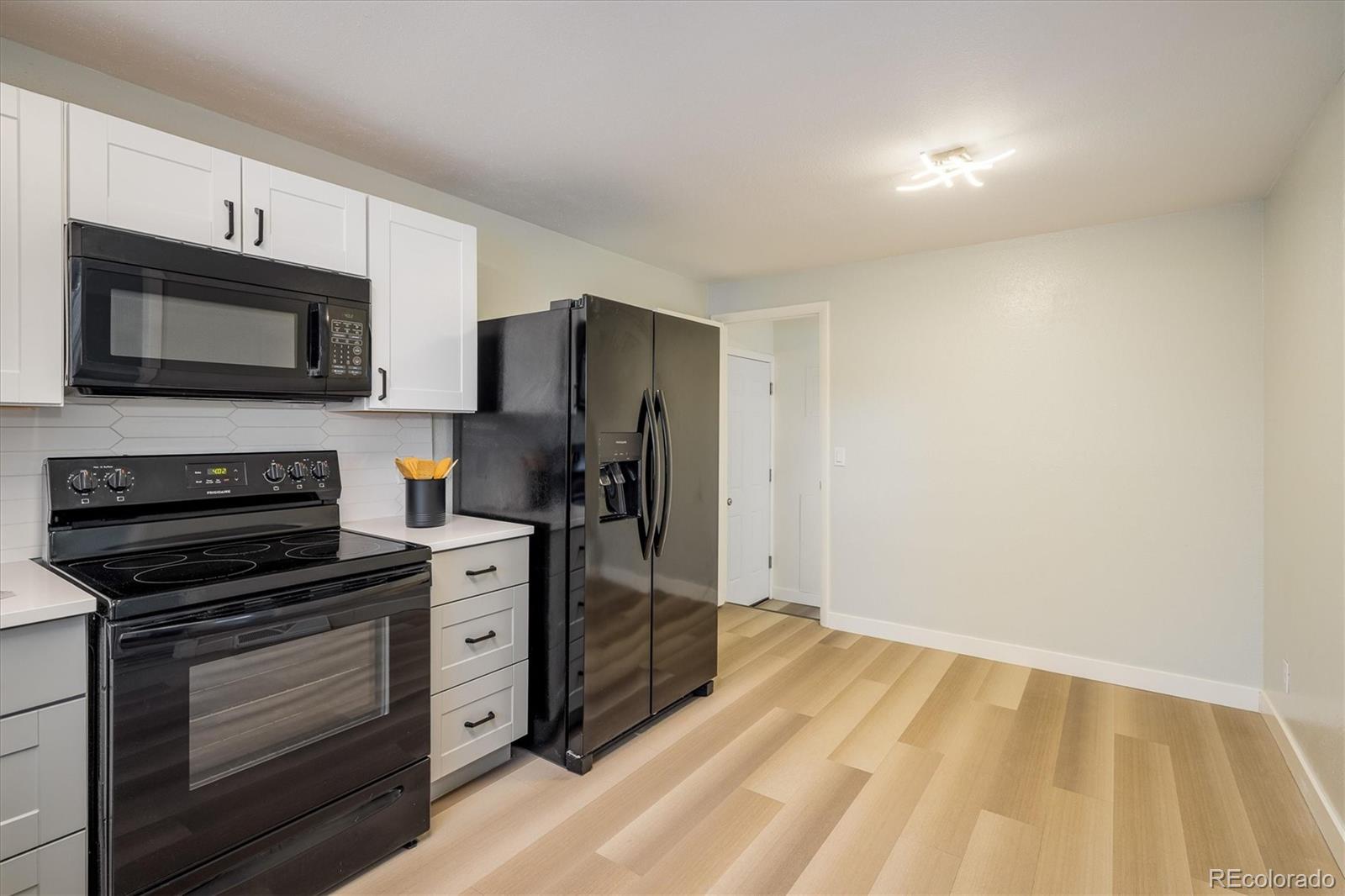 MLS Image #11 for 740  lotus way,broomfield, Colorado