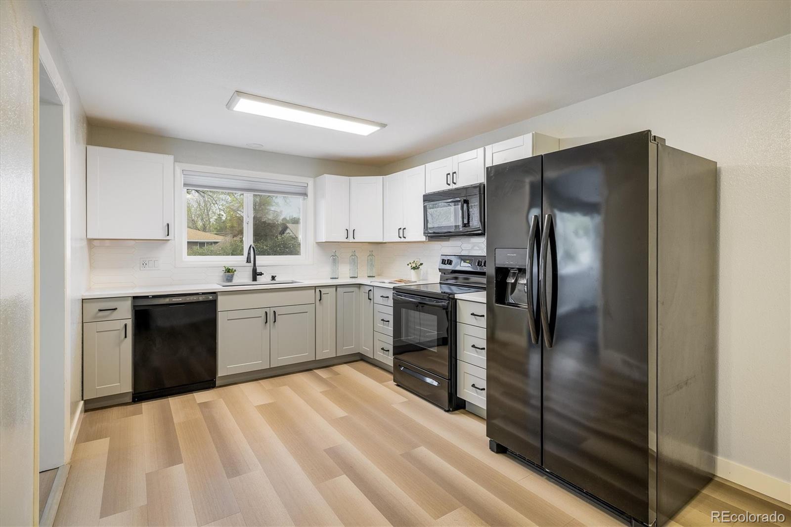 MLS Image #9 for 740  lotus way,broomfield, Colorado