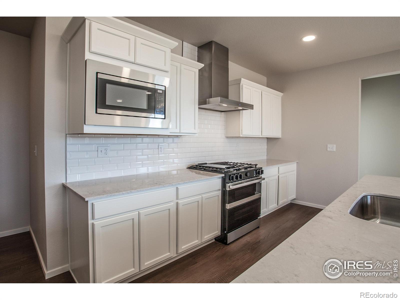 MLS Image #13 for 6039  red barn road,timnath, Colorado