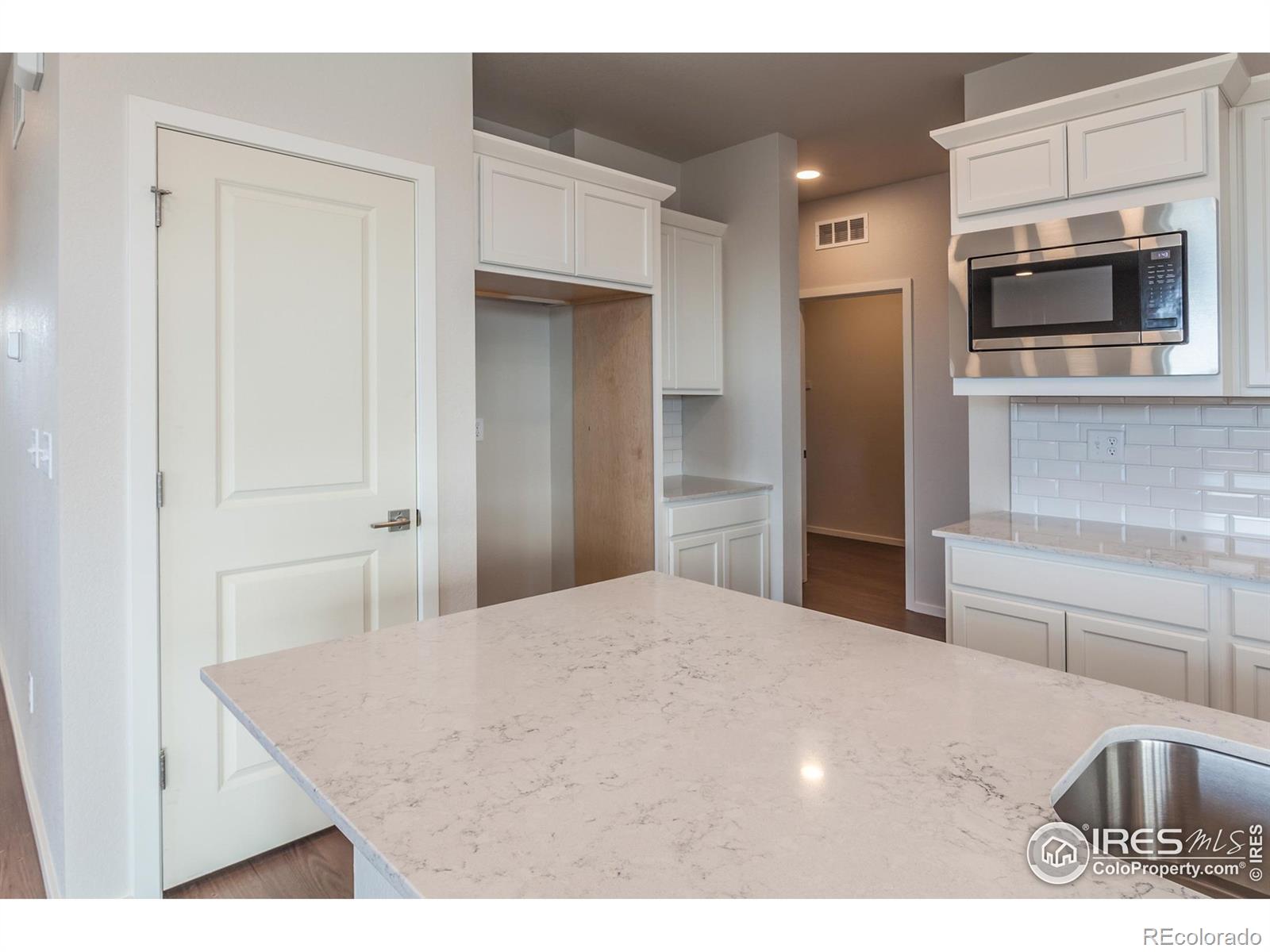MLS Image #17 for 6039  red barn road,timnath, Colorado