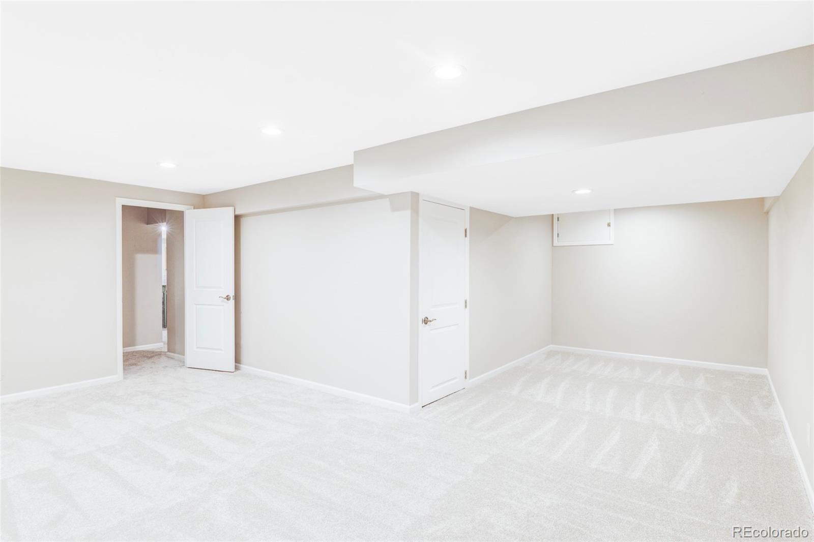 MLS Image #24 for 4530 s verbena street,denver, Colorado