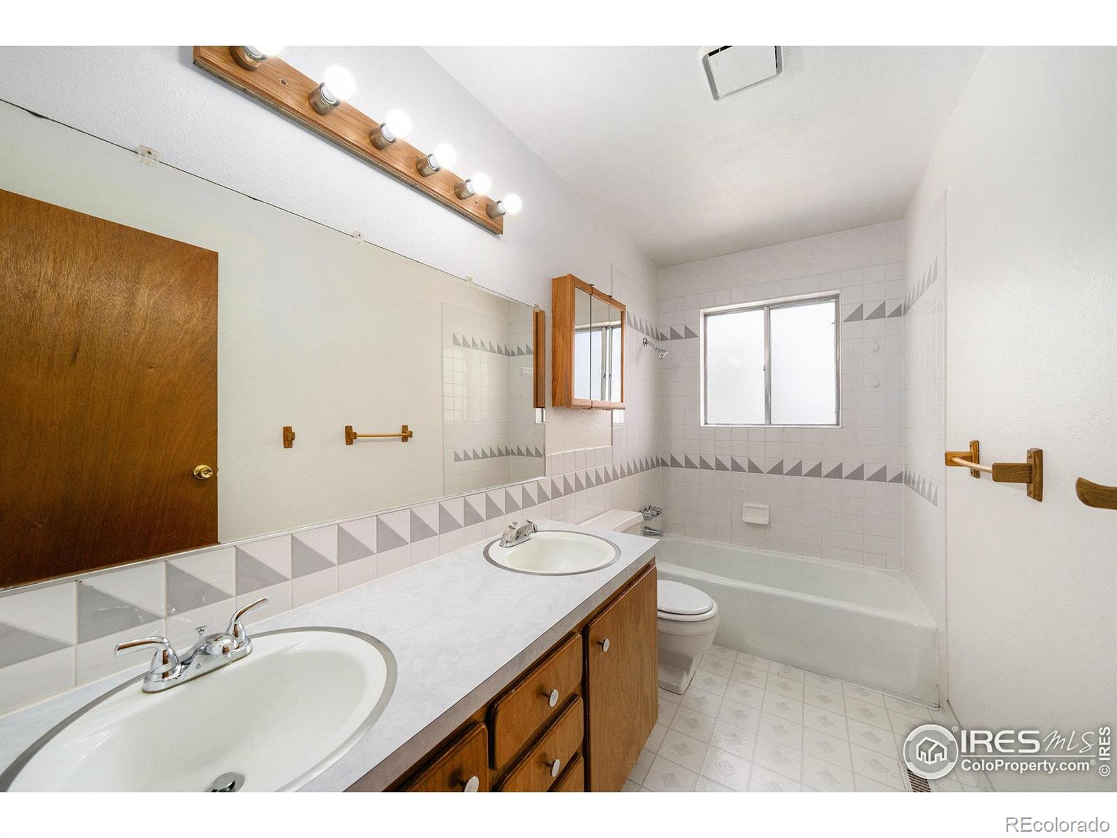 MLS Image #10 for 3237 w 5th st rd,greeley, Colorado