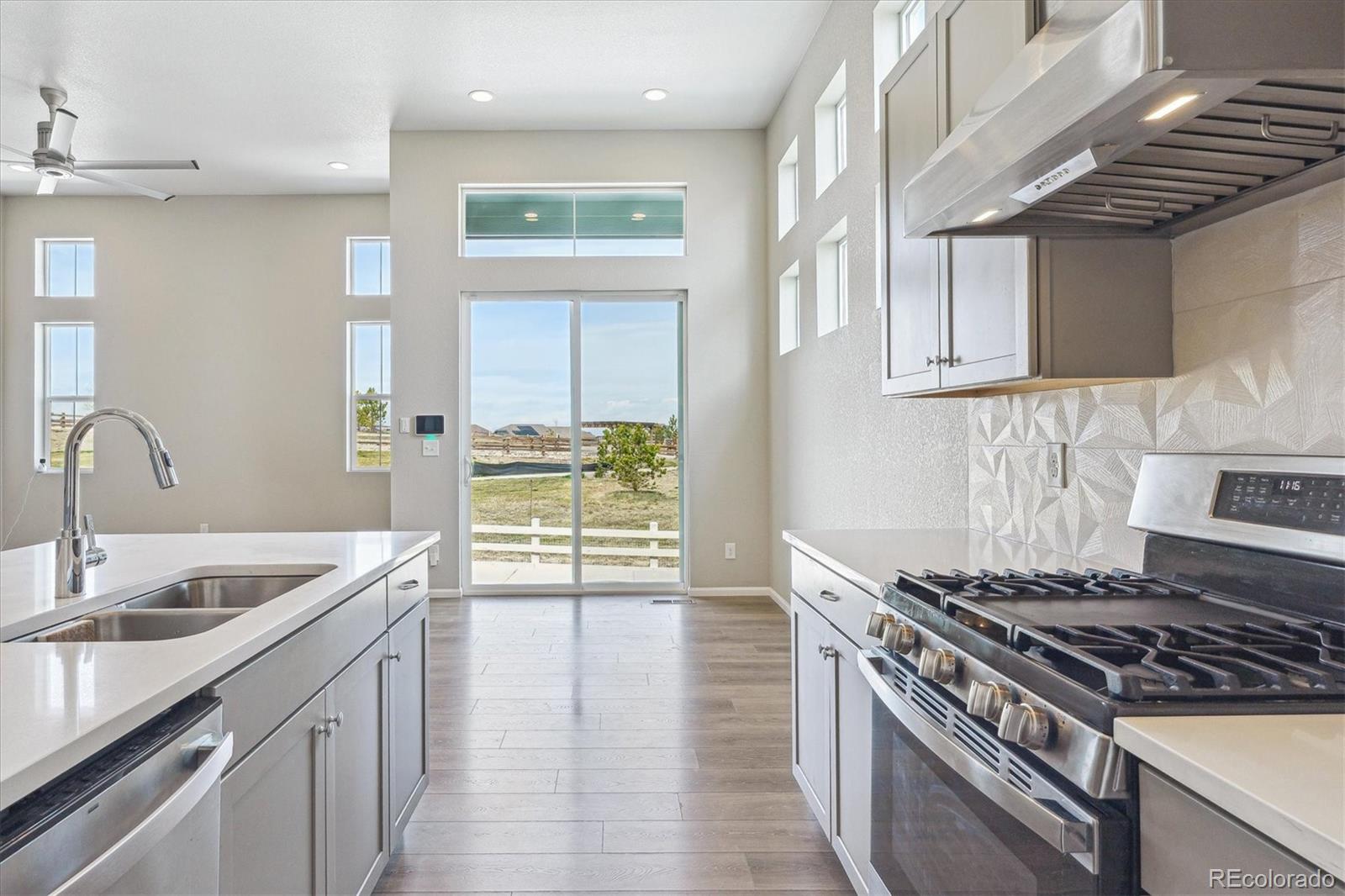 MLS Image #3 for 27397 e costilla drive,aurora, Colorado