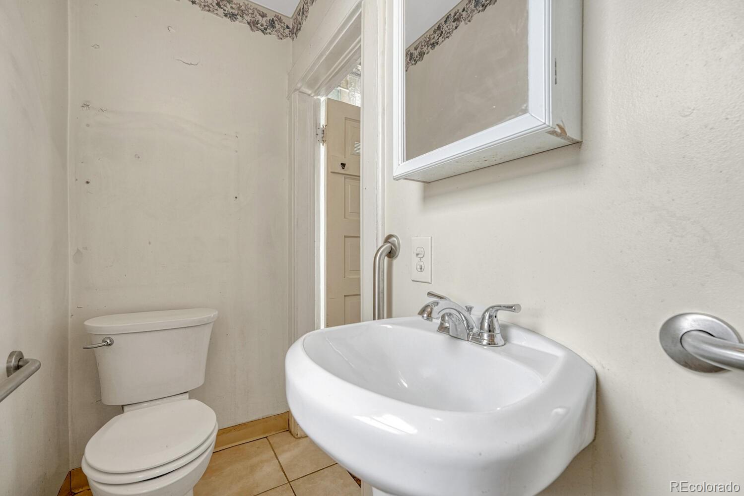 MLS Image #26 for 2421 w 38th avenue,denver, Colorado