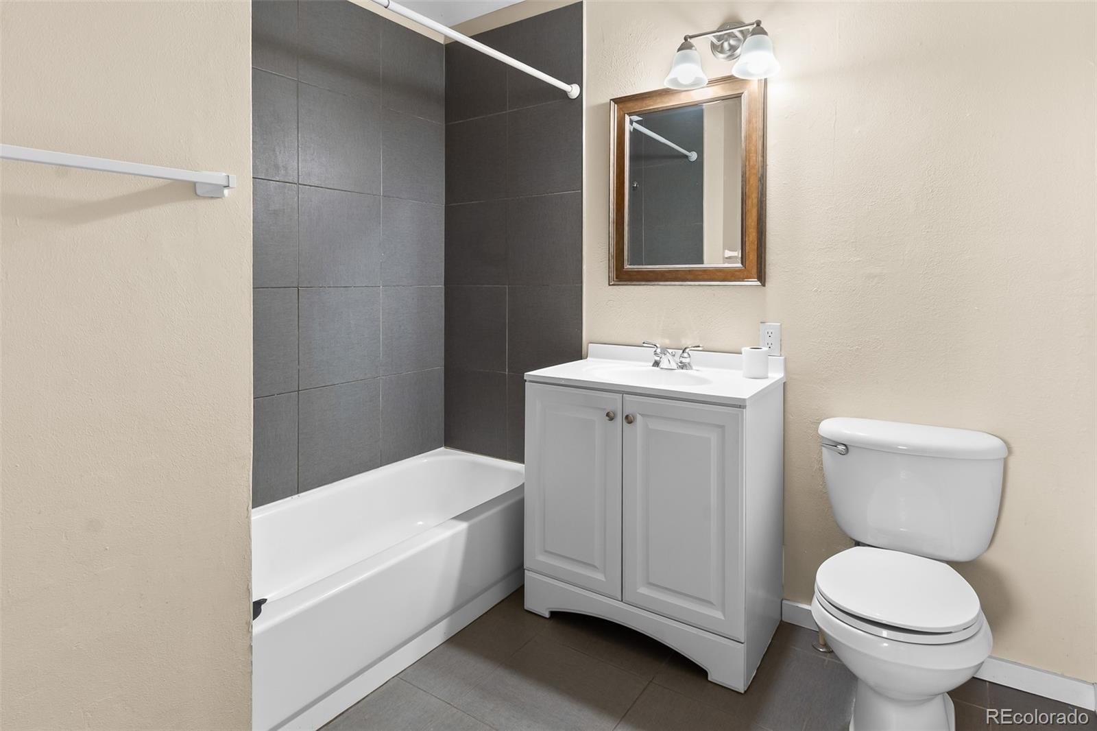 MLS Image #5 for 8487 w 62nd place,arvada, Colorado