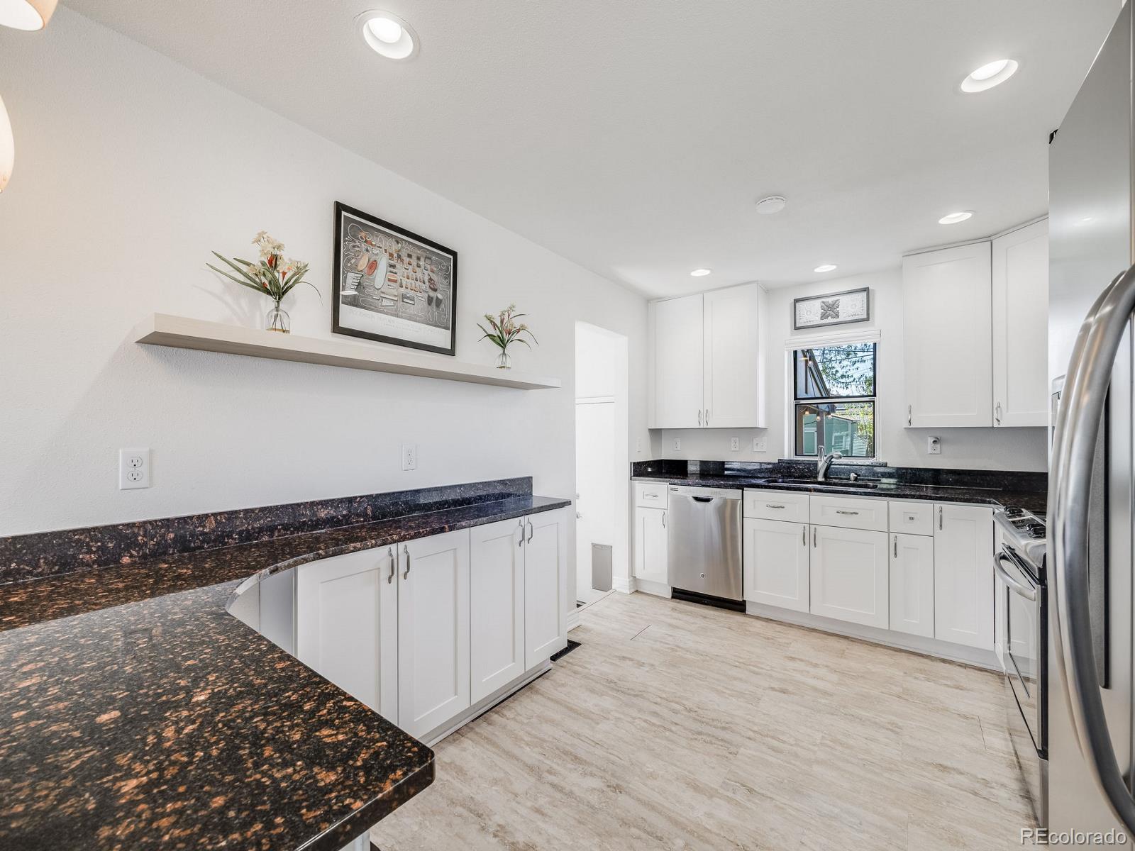 MLS Image #13 for 600 e amherst avenue,englewood, Colorado