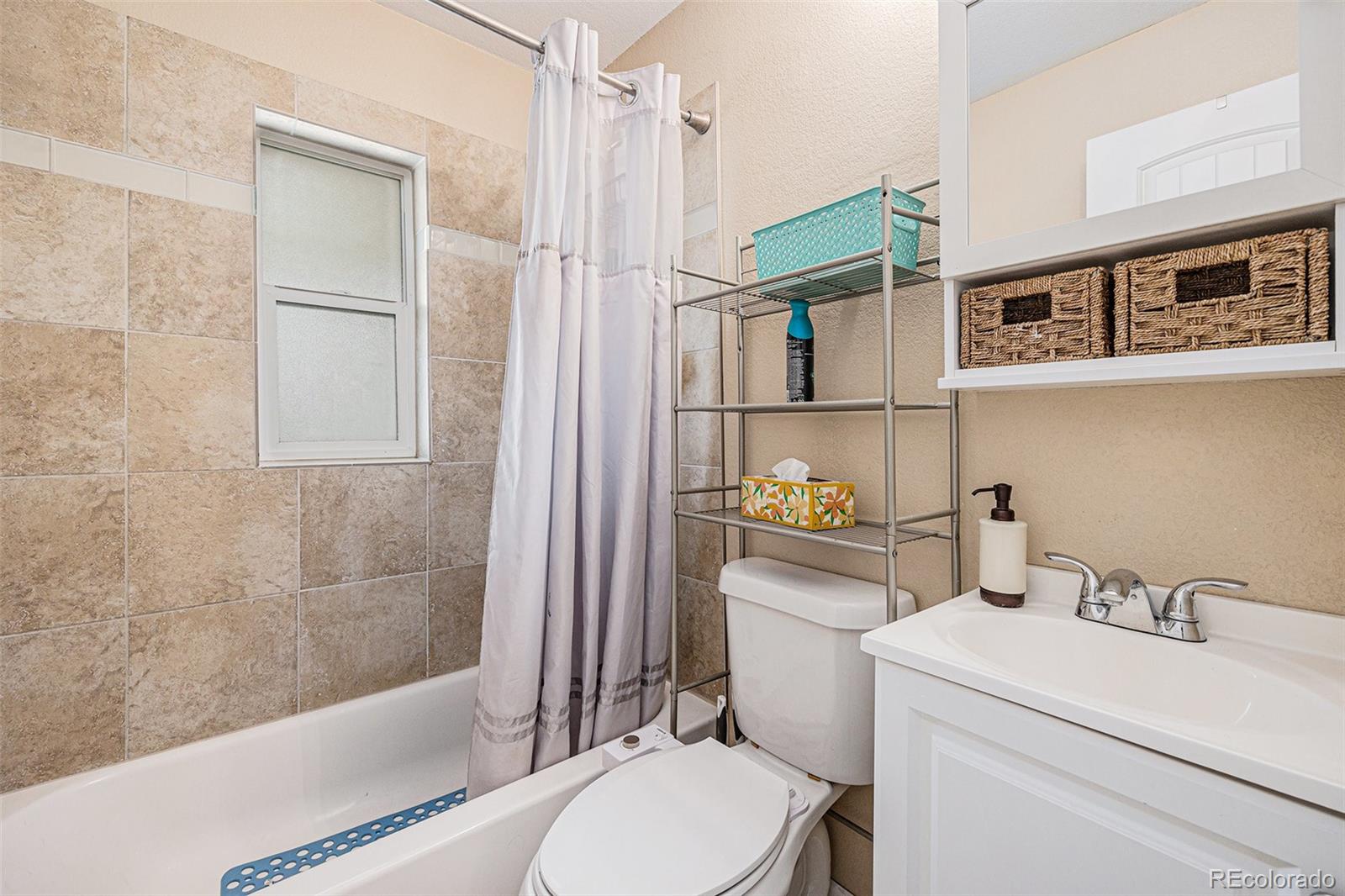 MLS Image #13 for 3640 n saint paul street,denver, Colorado