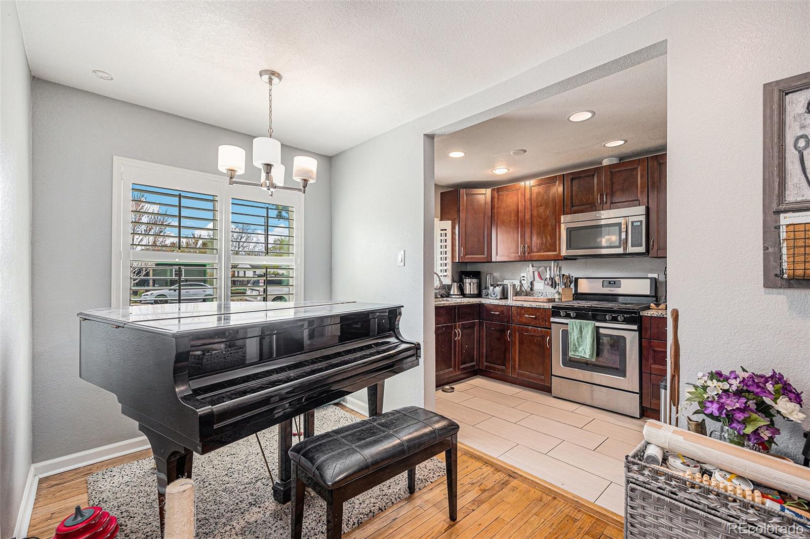 MLS Image #4 for 3640 n saint paul street,denver, Colorado