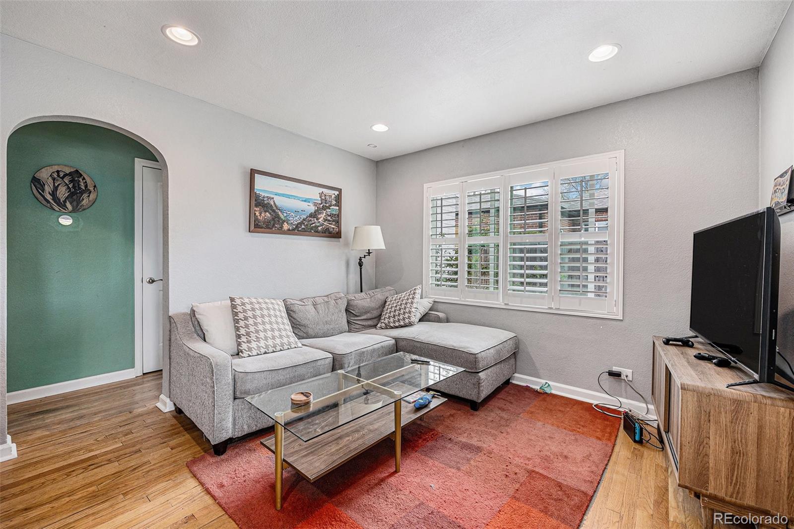 MLS Image #7 for 3640 n saint paul street,denver, Colorado
