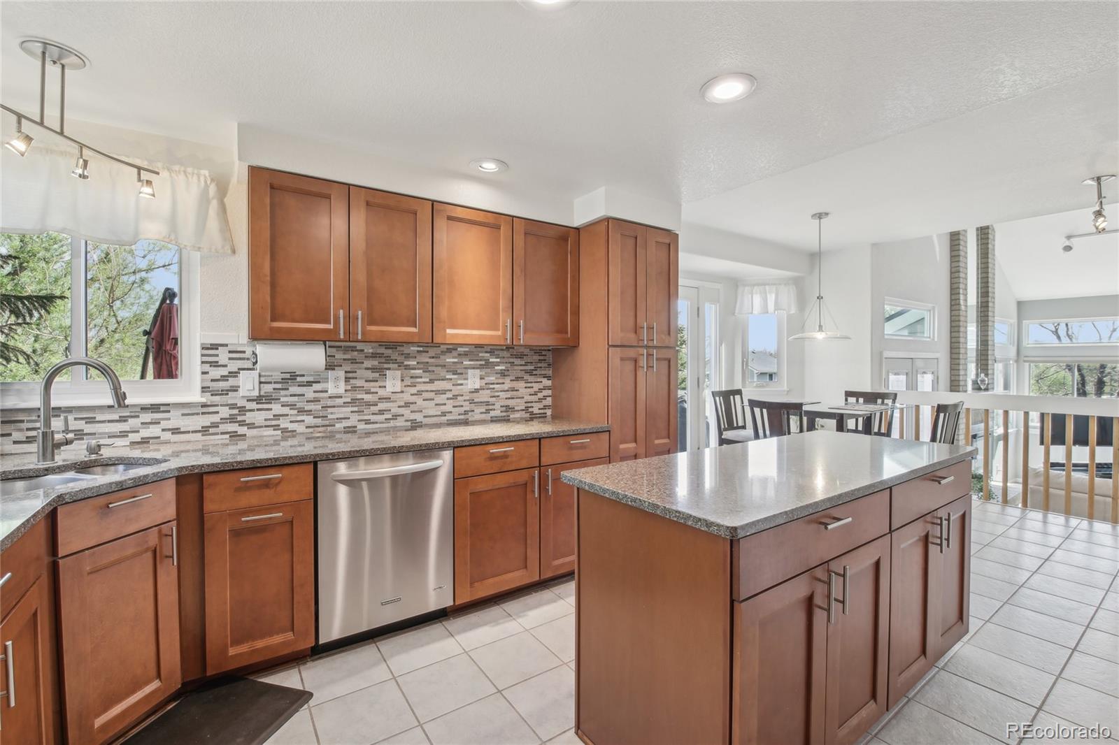 MLS Image #10 for 11035 w grand place,littleton, Colorado