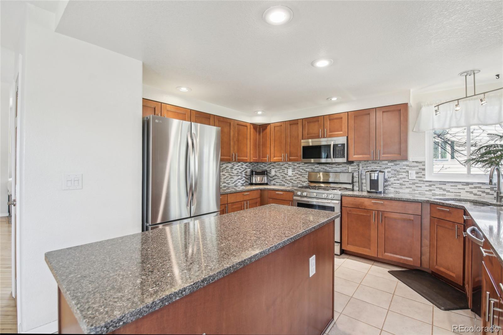 MLS Image #9 for 11035 w grand place,littleton, Colorado