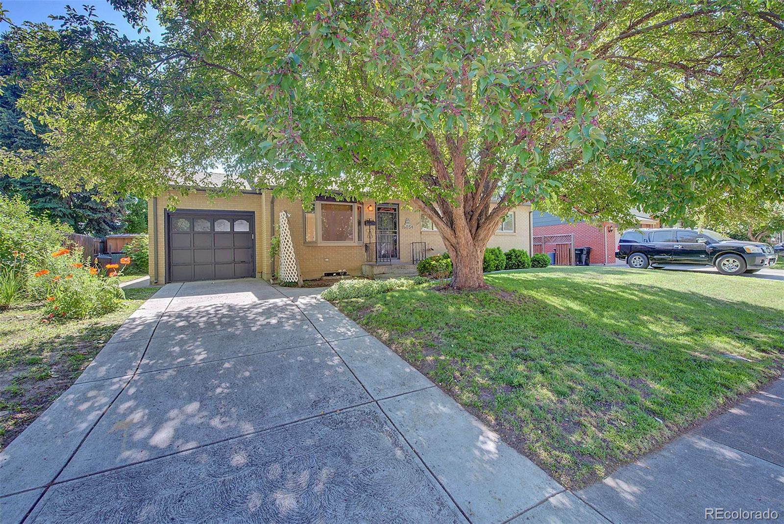 MLS Image #2 for 6054  iris way,arvada, Colorado
