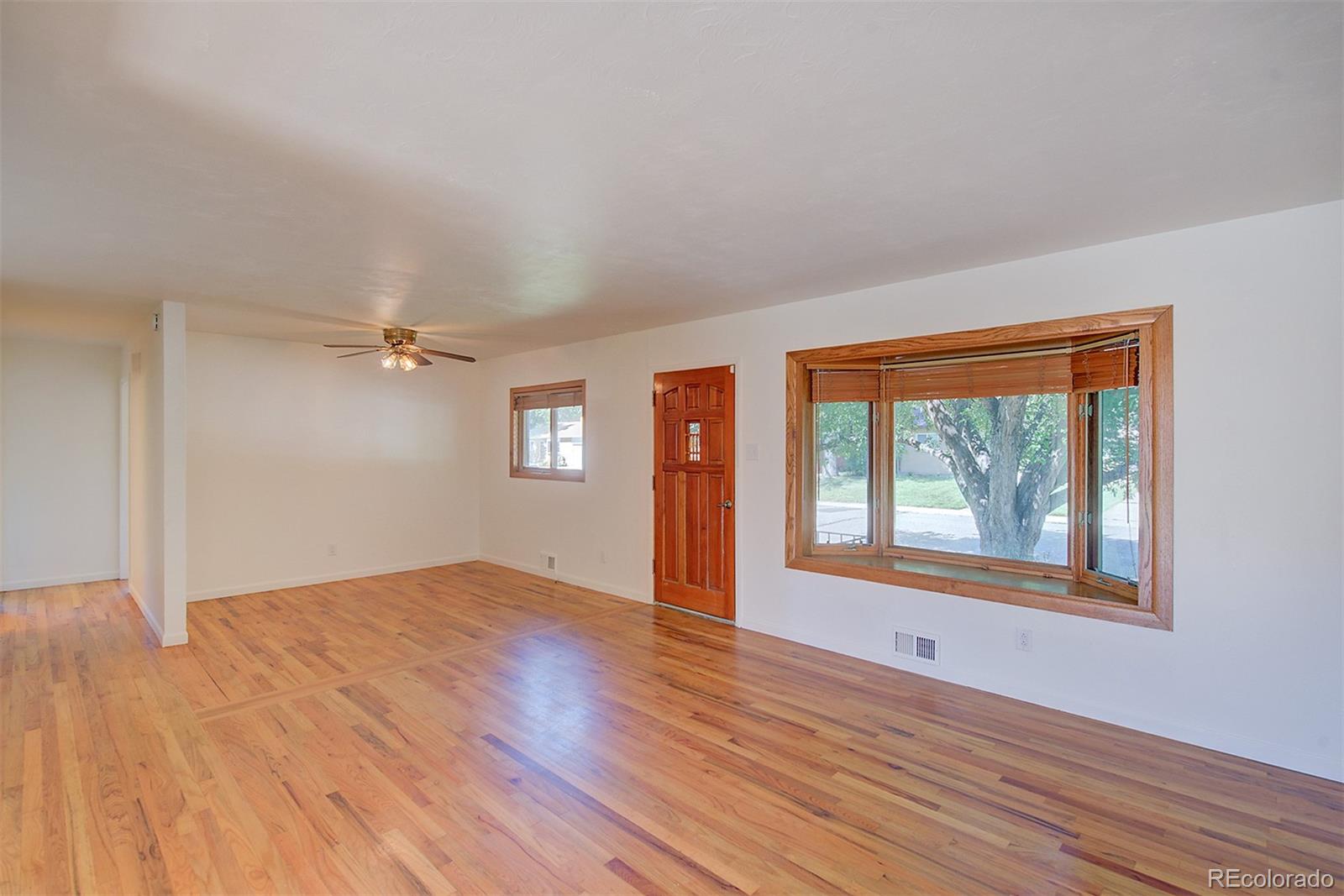 MLS Image #4 for 6054  iris way,arvada, Colorado
