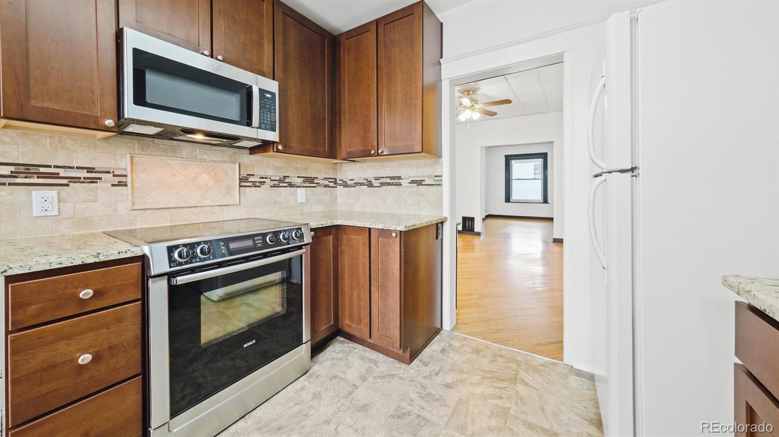 MLS Image #10 for 553 n logan street,denver, Colorado